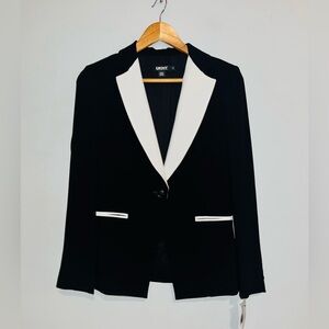 DKNY Black Blazer Tuxedo Style Sz 2 NWT!